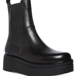 Steve Madden Black Clarisa Platform Chelsea Boot, Size 8.5